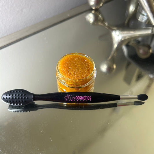 Turmeric lip scrub