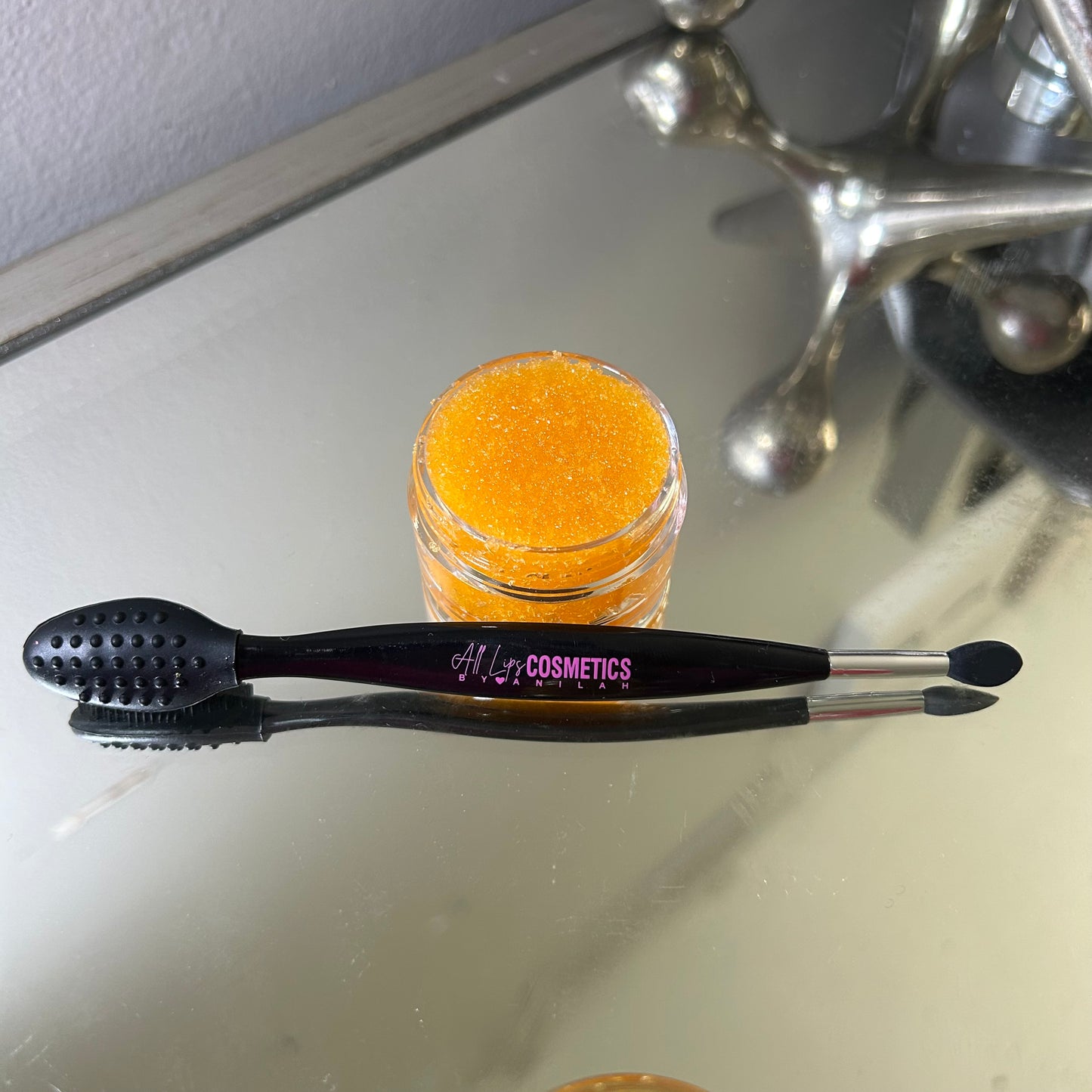 Pineapple fruity lip scrub