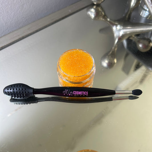Pineapple fruity lip scrub